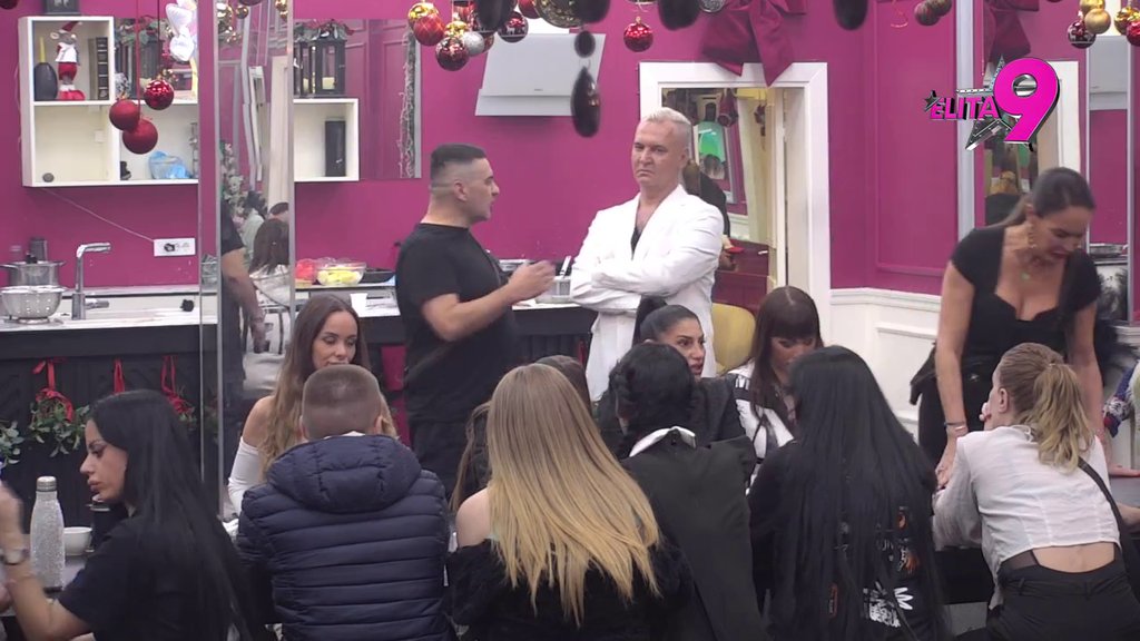 Ti si matora pijandura koja ne zna šta radi: Bebica oblatio Kačavendu, njen rat sa Anđelom ne prestaje! (VIDEO)