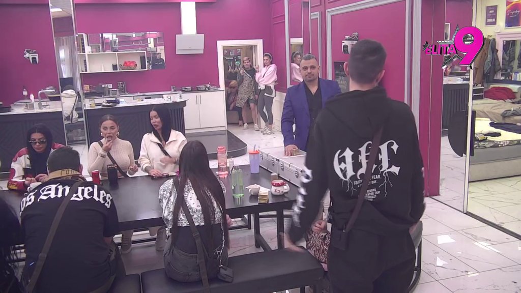 Sviđala ti se Todićka, zato te žena odvojila! Bora raspalio paljbu po Neriu i Hani: Rehab vam smrdi na POKVARENE PILIĆE (VIDEO)