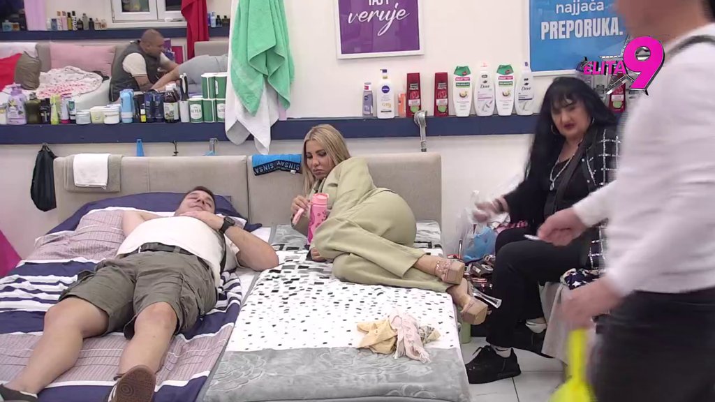 Kako li će reagovati kad ovo sazna?! Milosava uvidela pozitivnu promenu kod Alibabe otkako je Aneli ušla, Ivan opleo po njemu (VIDEO)