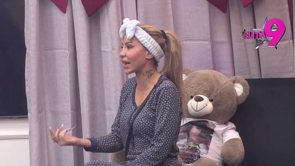 Dva blama, šta da kažem? Maja kipti od besa zbog poljupca Đukića i Aneli, ona joj brutalno uzvratila i zamerila joj flert s Alibabom! (VIDEO)