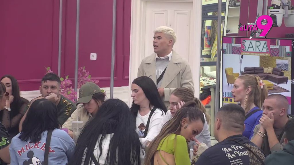 Vodio je udatu ženu u Italiju: Anđelo veruje da Anita zamera Urošu odnos s njim, Stanić skočio da je brani: Šta da pričamo o muškarcu kog finansiraju žene?! (VIDEO)