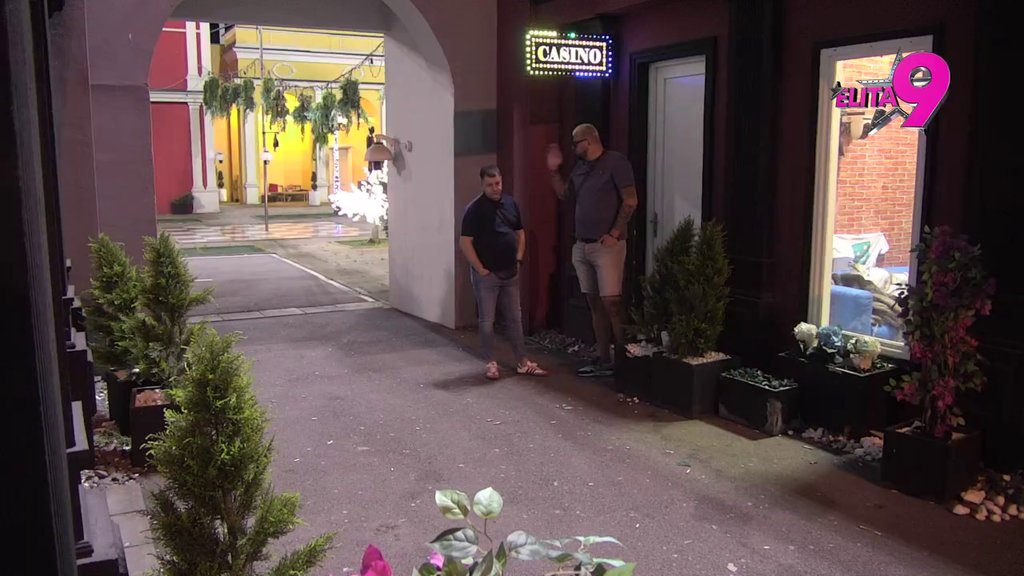 MERAKLIJE! Janjuš i Ivan oduševljeni glasom Ljube Aličića, njegove hitove vinuli u nebesa: TO SU PESME! (VIDEO)