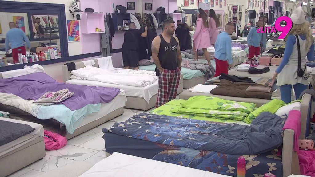 Nova čudna svađa Mine i Alibabe: Pred Dačom zaratili zbog hrane, kompleksi ih pucaju na sve strane! (VIDEO)