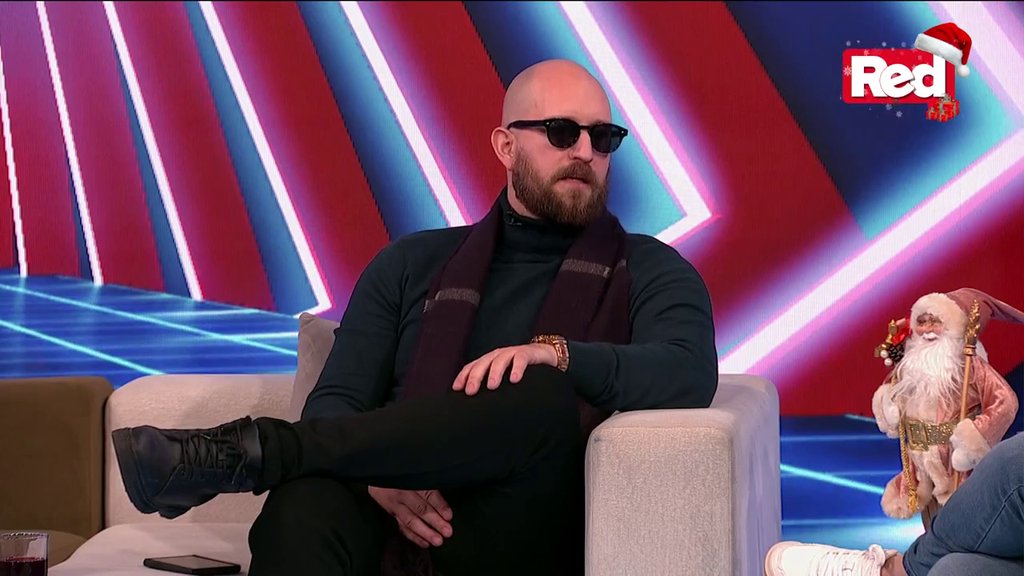 ANITA MU SAMO UDARA KONTRU S LUKOM?! Đukićev drug izneo sumnje, pa otkrio zbog čega je Luka povredio Filipa kad je ušao u romansu sa Stanojlovićevom: Radio mu je iza leđa... (VIDEO)