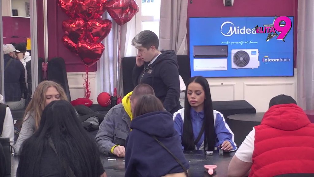 Vreme će sve pokazati: Anita progovorila o emocijama prema Anđelu, on svojim odgovorom sve zbunio! (VIDEO)