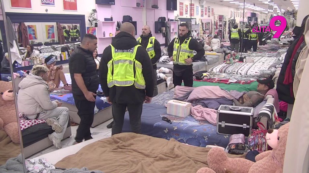 BESNA KAO RIS: Teodora objavila RAT Bebici, on je totalno odjavio, Filip pustio SUZU! (VIDEO)