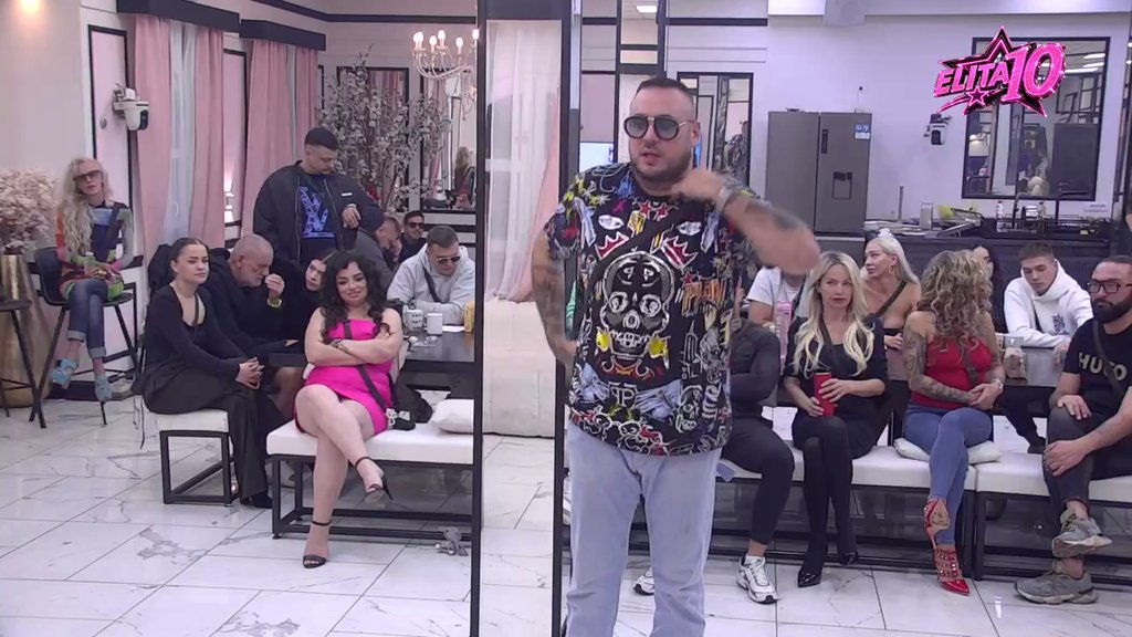 Doživeo pomračenje: Car zbog Anelinog odgovora besan kao ris, napustio emisiju! (VIDEO)