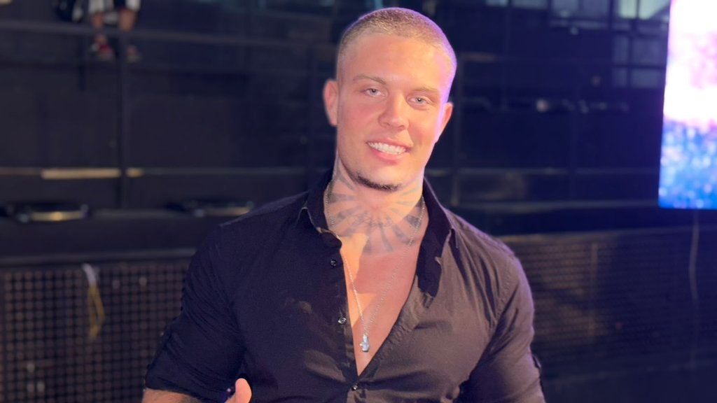 SPREMAN DA JE OSVOJI! Leon priznao da će uraditi sve da SMUVA Anđelu Đuričić, pa poslao BRUTALNU PORUKU Gastozu (FOTO+VIDEO)