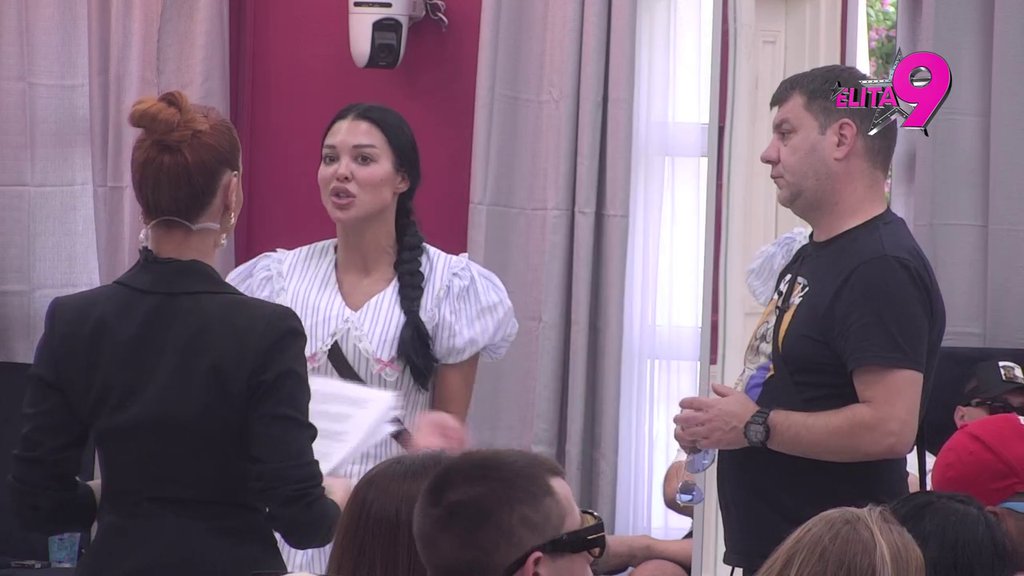 Anđelo, Ivan ili Janjuš? Spisak udvarača Aneli Ahmić sve duži, ona otkrila ko joj se stvarno dopada! (VIDEO)
