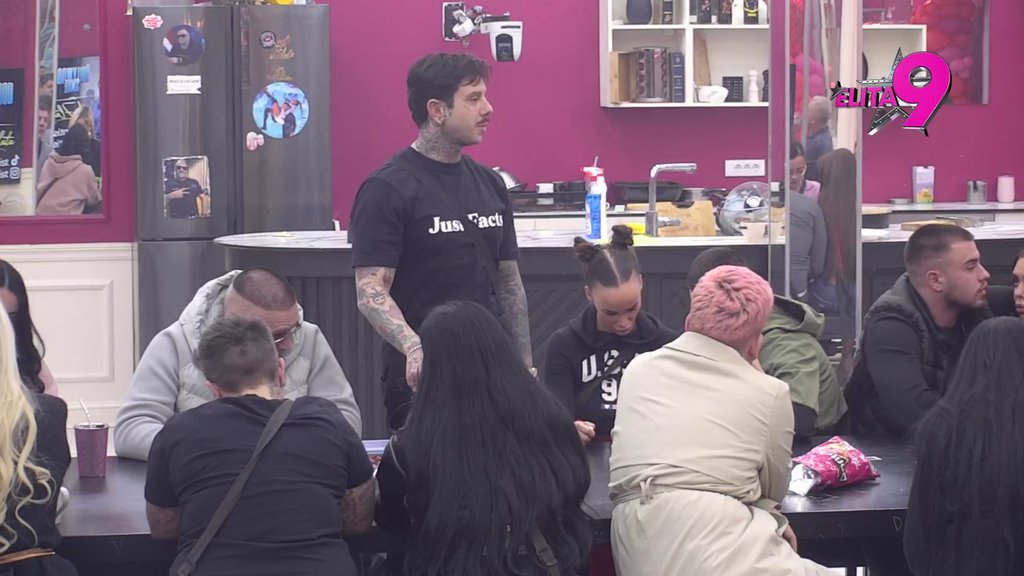 Pokušao da je ukanali, ali uzalud! Anđelo pecnuo Matoru preko Alekseja, ona mu uzvratila duplo: Jesam, pričala sam, ali nisam htela da joj se ODUZME DETE (VIDEO)