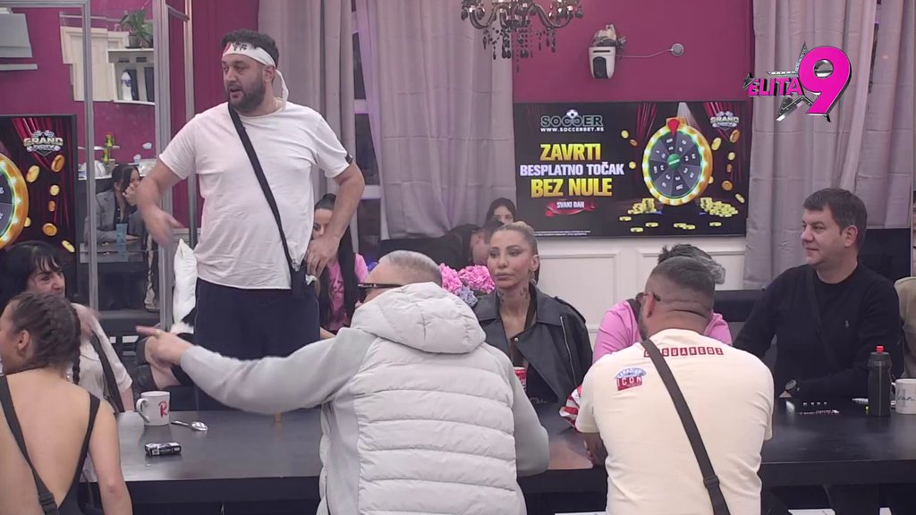 Radi me, naravno da me radi: Asmin izazvao muk priznanjem o Maji, spomenuo i Staniju (VIDEO)