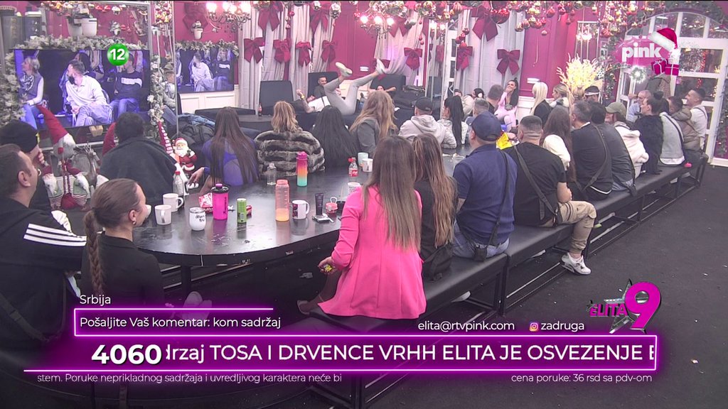 Treća poza je bila pravljenje bebe: Janjuš nasmejao sve do suza imitacijom intimnih odnosa Anite i Luke, njegovom ponižavanju nikad kraja (VIDEO)