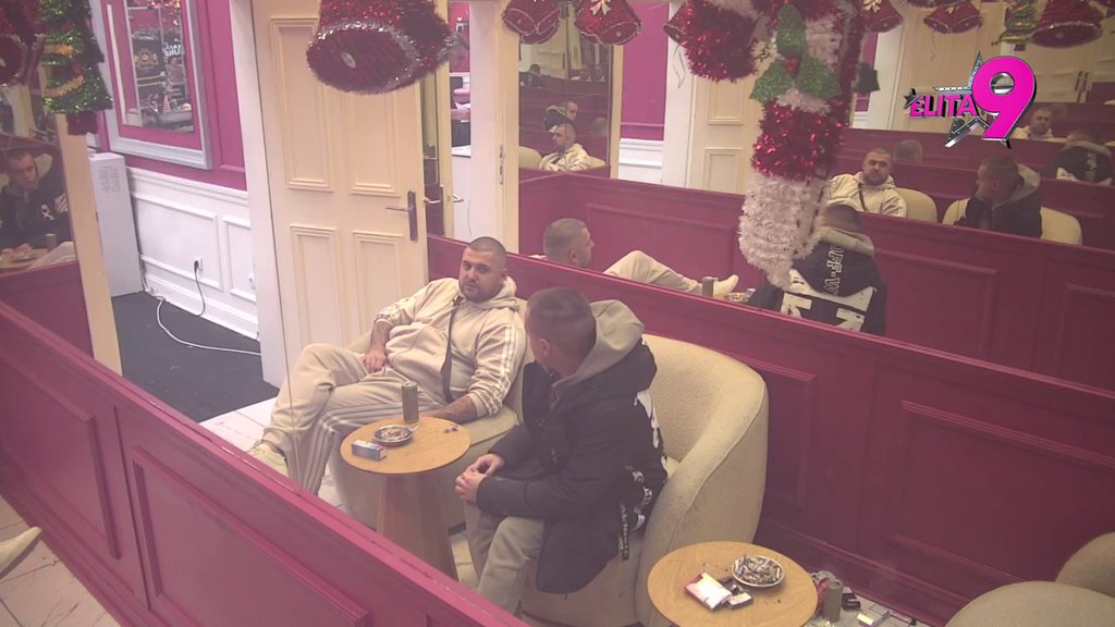 Bebica level pro max: Luka šalje Aneli poruke da je voli! (VIDEO)