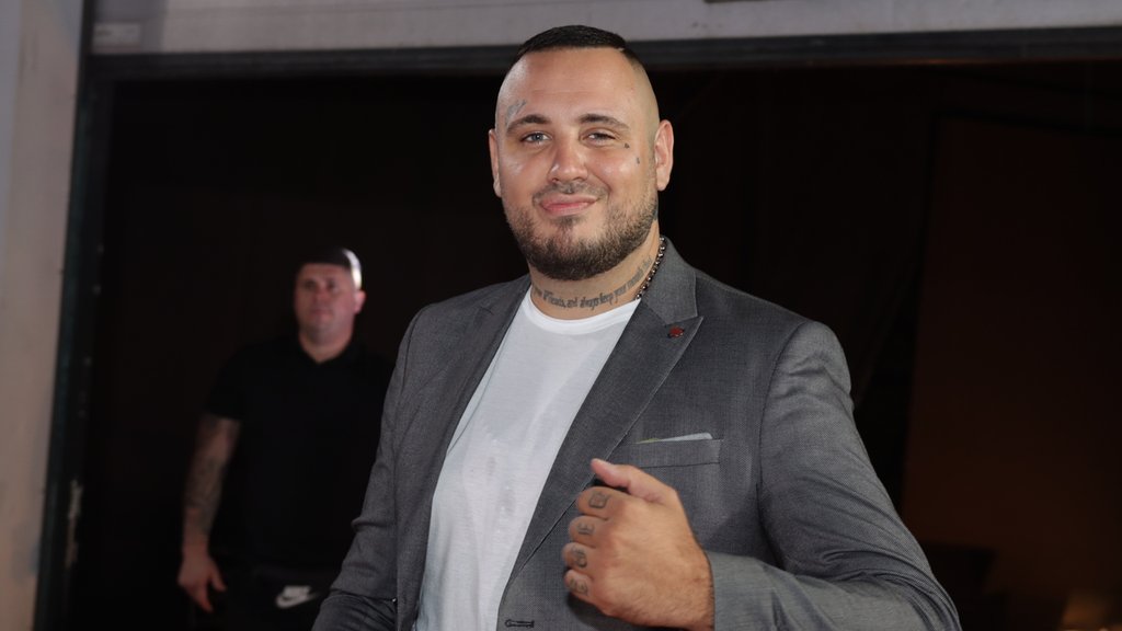 U klinču zbog Anđele! Oglasio se Gastoz nakon javnih prozivki Filipa Cara: Ne vucite me za jezik...