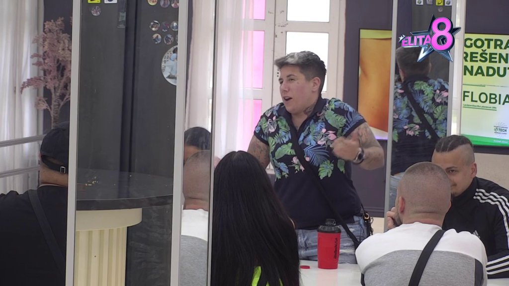JA DEVOJKU NEMAM: Gastoz pred svima odjavio Anđelu, ona popucala po šavovima, pa mu sasula sve u lice: MOGU MNOGO TOGA DA TI ZAMERIM, A IPAK TI VERUJEM! (VIDEO)