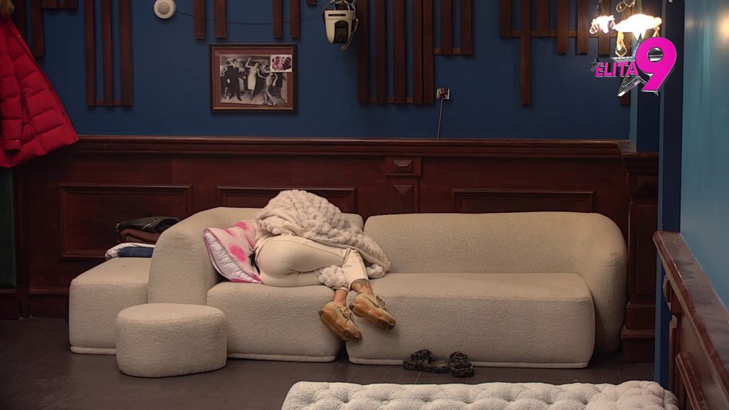 Ori se pab! Aneli kuka i jauče zbog Luke, Mića pokušava da je smiri (VIDEO)