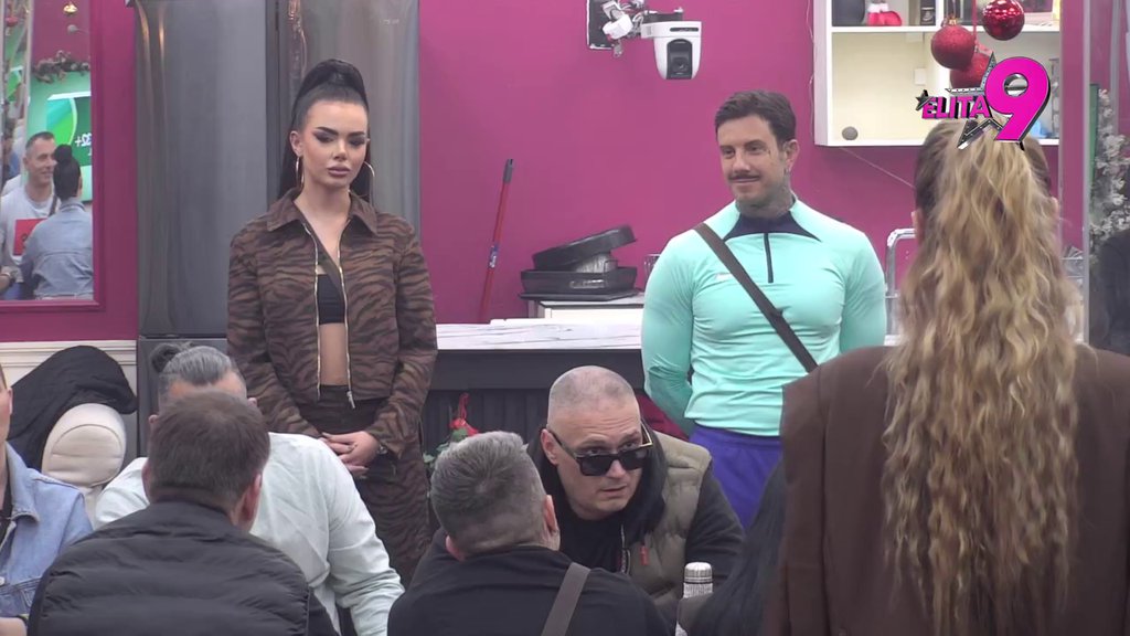 Narednih nedelju dana će goreti: Aneli poslala Luku u izolaciju sa ovom vatrenom crnkom, on pregoreo od besa! (VIDEO)