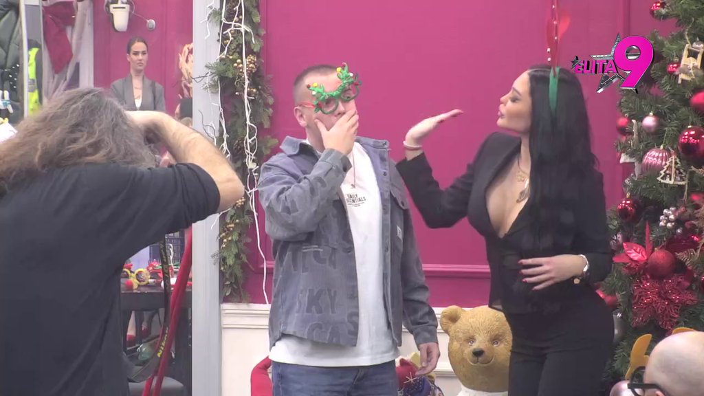 POMIRENJE NA POMOLU?! Maja iskoristila priliku da spusti loptu sa Dačom, evo i na koji način! (VIDEO)