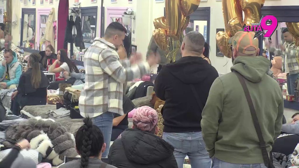 I DALJE NE DOLAZI SEBI: Terza roni suze dok prepričava sukob sa Milicom na krštenju njihove ćerke (VIDEO)