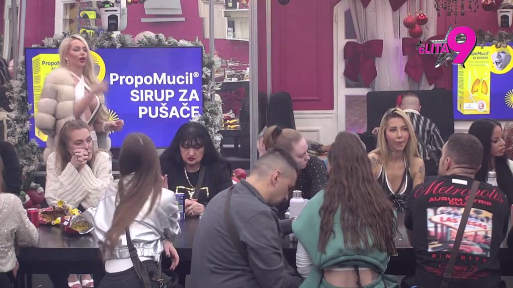 Promenila ploču! Skandal: Zorica oprostila Anđelu sve uvrede na račun njenih sinova, Mića sasuo Aneli sve u lice: Moraš da uzmeš život u svoje ruke (VIDEO)