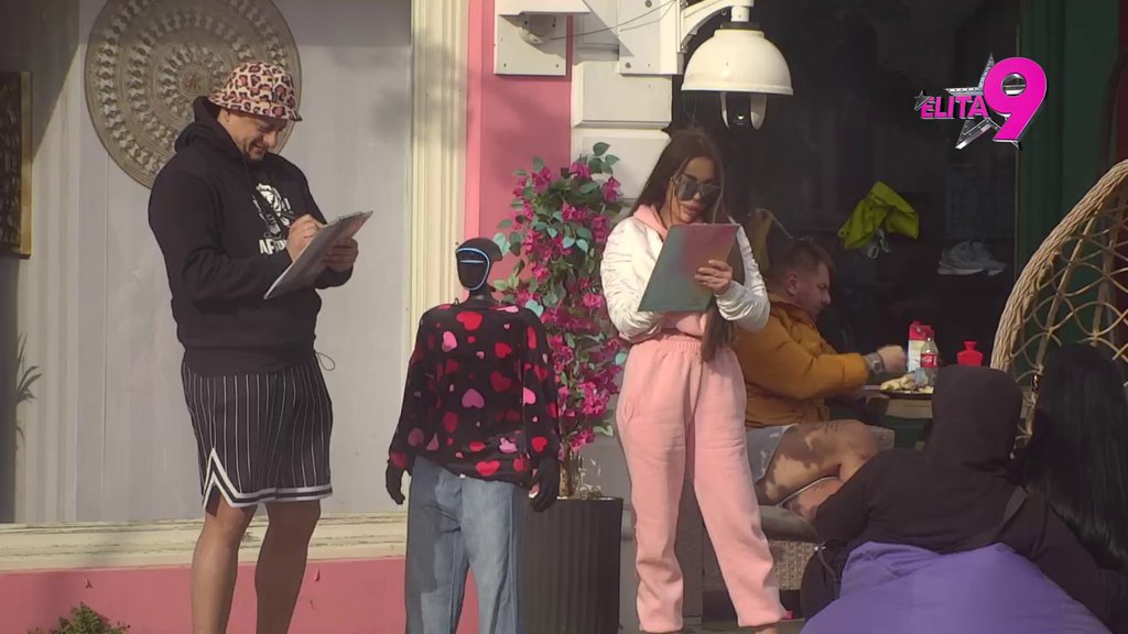 Kad joj OVAKO pokaže očima, kreće akcija! Sofija i Terza otkrili koji im je tajni znak za s*ks! (VIDEO)