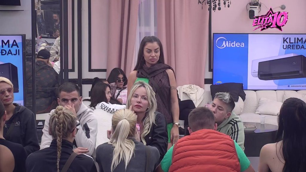 Usvojena džukela kao što je uvek i bio! Bukti novi rat Sanje i Marka, on se zahvalio Sofiji jer mu je otvorila oči: Završio sam sa truležom! (VIDEO)