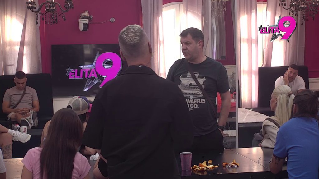 Aneli plače kao kiša zbog Ivanovih reči: Njegova mržnja prevazilazi sve ganice! Pečenica konstatovao: Bio je zaljubljen u nju, nikad je neće preboleti! (VIDEO)