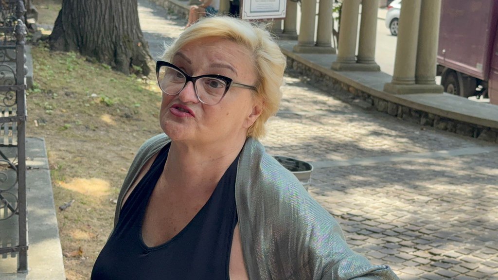 Uroš je bio za to da je smesti u dom, ONA TO NIJE ŽELELA: Milica Dugalić za Pink.rs iznela ŠOKANTNE detalje iz Žižinog života, nikog nije štedela: Srce mi je zastalo kad sam videla desetak ljudi, NEKA SE STIDE! (VIDEO)