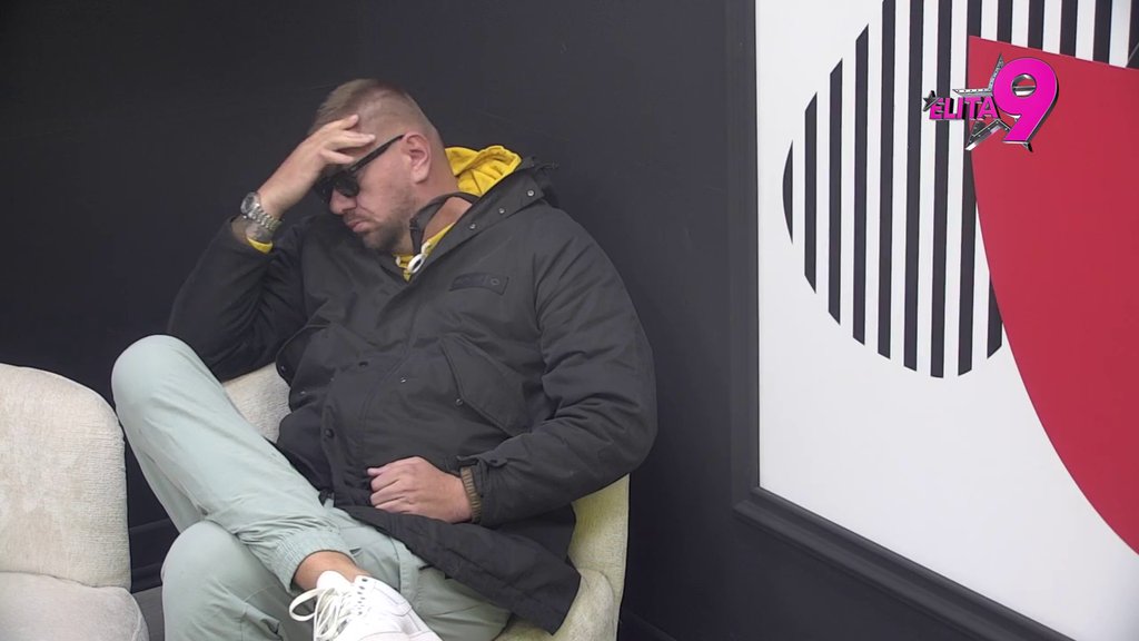 Deluje kao zaljubljena žena: Kačavenda zaprepastila Janjuša ponašanjem, žestoko urnisao Bebicu, Aneli i Luku! (VIDEO)