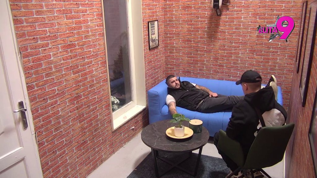 Ovo je na silu: Alibaba uveren da se dopada Maji, Dača mu hrani ludilo! (VIDEO)