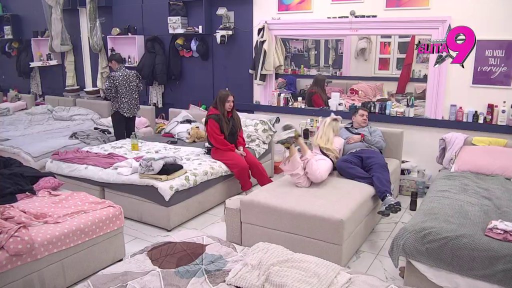 GRMI, SEVA! Ivan BRUTALNO zaratio sa Sarom, on repetirao vređalicu, pa usmerio u pravcu bivše: NE MOGU OČIMA DA TE GLEDAM! (VIDEO)