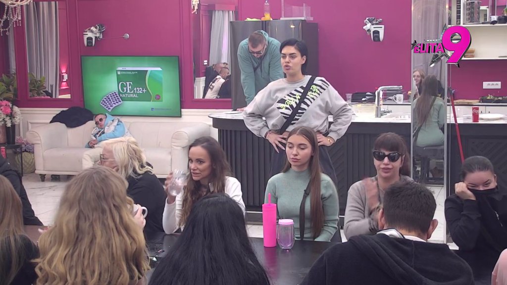 Svesno ili ne... Filip naveo Teodoru za NAJBEZOSEĆAJNIJU osobu, Alibaba osuo paljbu po Milosavi (VIDEO)