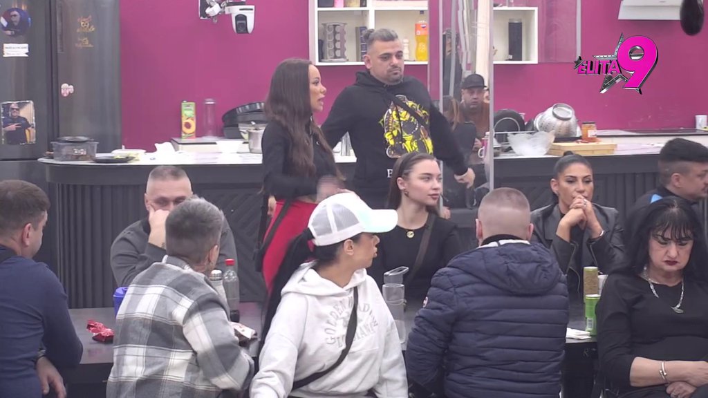 Istina je da su Taki i Bora orgijali, ali sa njenom mamom: Maja zadala nikad brutalniji udarac Teodori, pa najstrašnije isprozivala Slavicu Delić! (VIDEO)