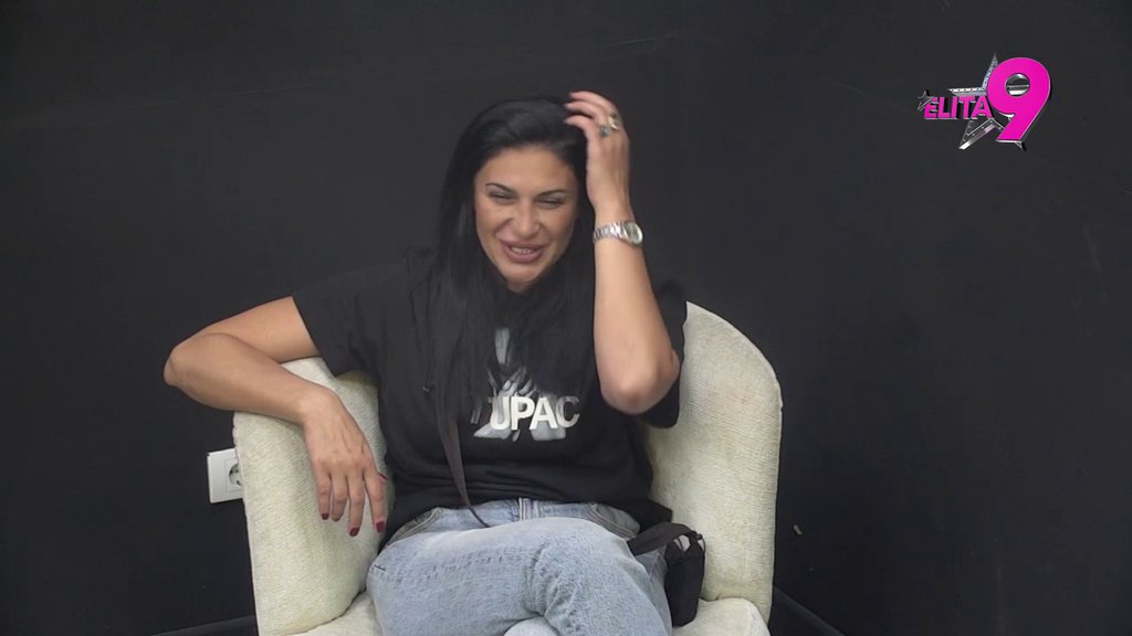 KAO DVA IDIOTA: Jakšićka oblatila Asmina i Maju, pa otkrila da bi se DRUŽILA sa Kačavendom! (VIDEO)