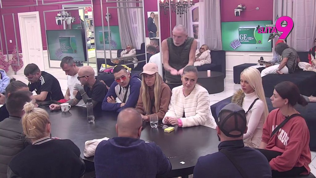 IZGUBLJEN JE: Lepi Mića svojom izjavom pokrenuo sumnju da je Luka ODLEPIO za Majom Marinković! (VIDEO)