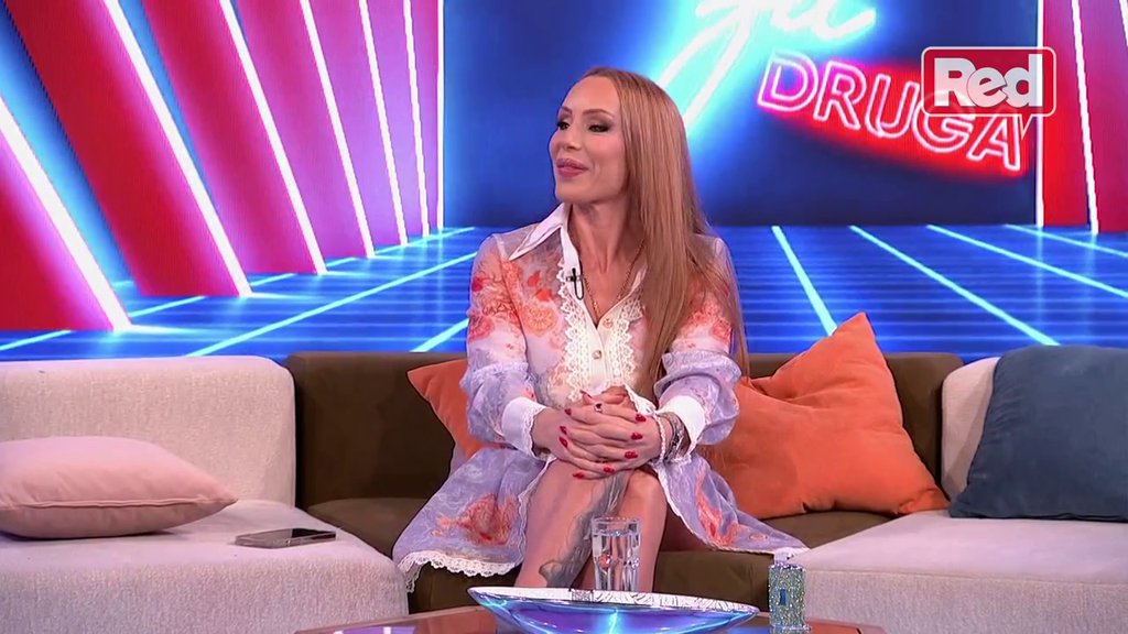 Moguće da sam mu tiha patnja! Ljuba Pantović žestoko o Asminu, ubeđena da se kači na poznate ličnosti: On je Stanijin doživotni blam! (VIDEO)