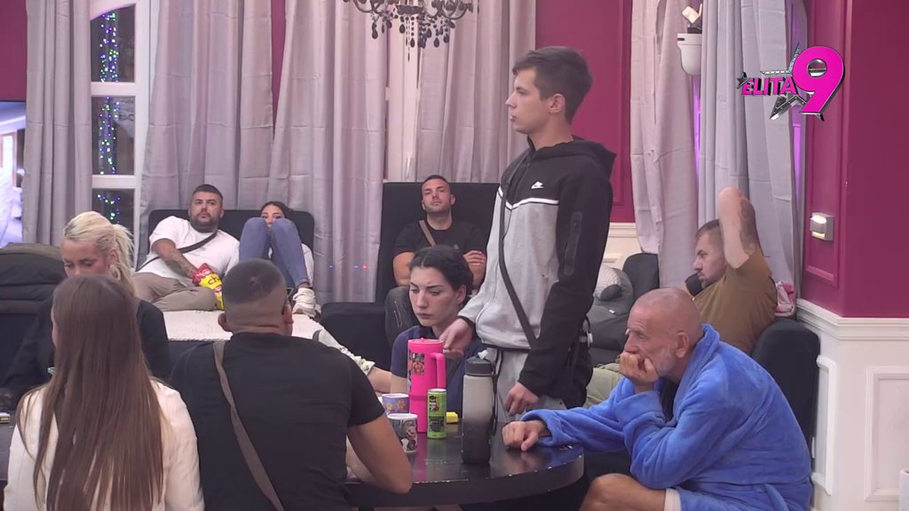 Zaštitnik Ahmića kiksnuo: Asmin udario na Miću jer osuđuje Hanu, a Aneli je podržavao kad je govorila da je Alibaba gej! (VIDEO)