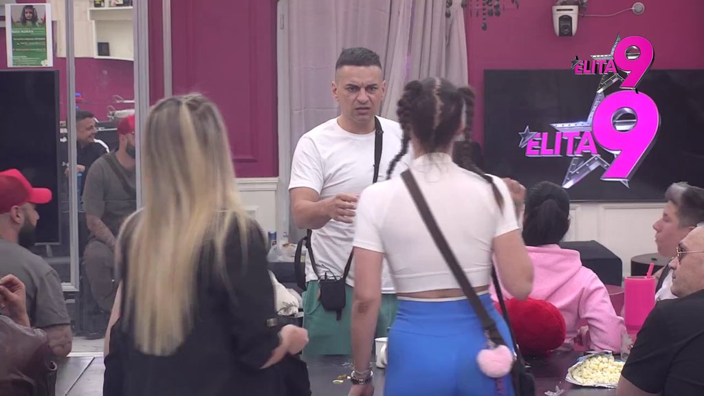 Emitovan klip koji su svi čekali: Pušten tajni flert Teodore i Filipa, nakon ovoga je sve jasno kao dan! (VIDEO)