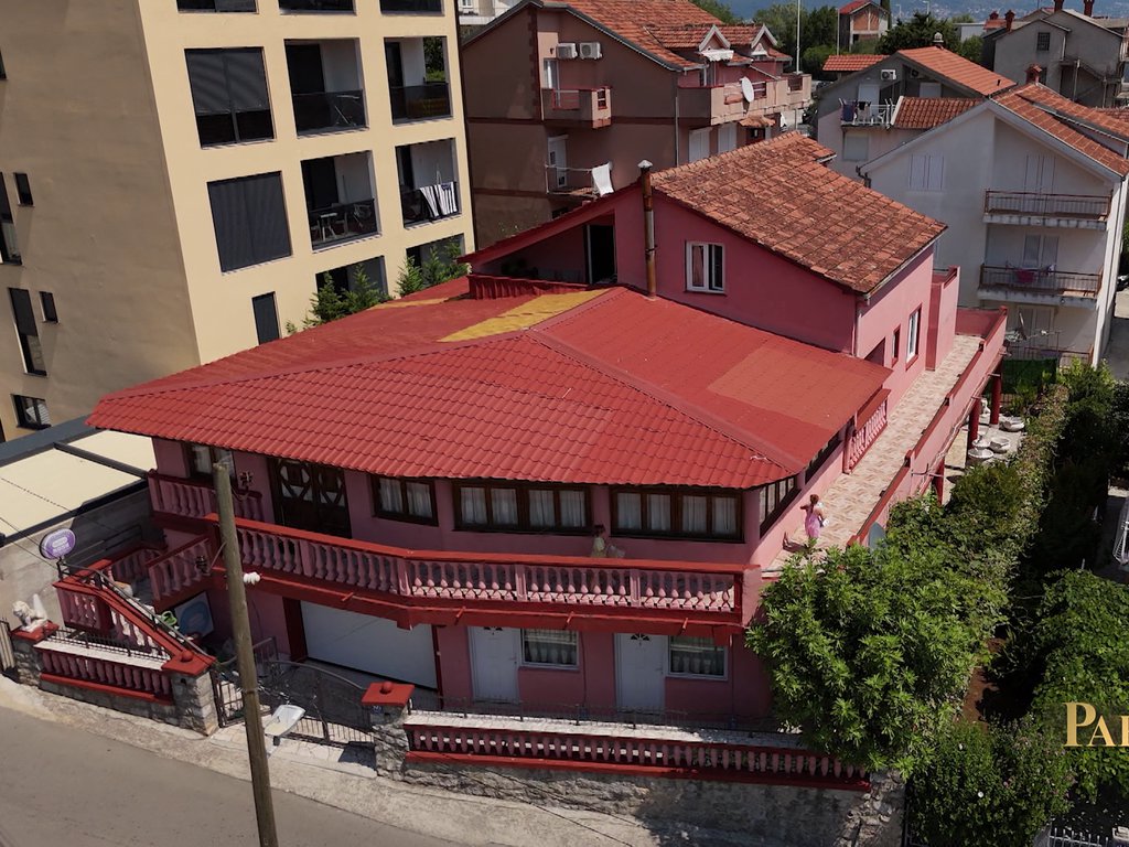 NIKO JE NE VOLI OVDE, SVI JE IZBEGAVAJU, LAJAVA JE: Komšije iz Đenovića urnisale Anđelu Đuričić, starija žena htela da je prijavi policiji zbog uvreda!