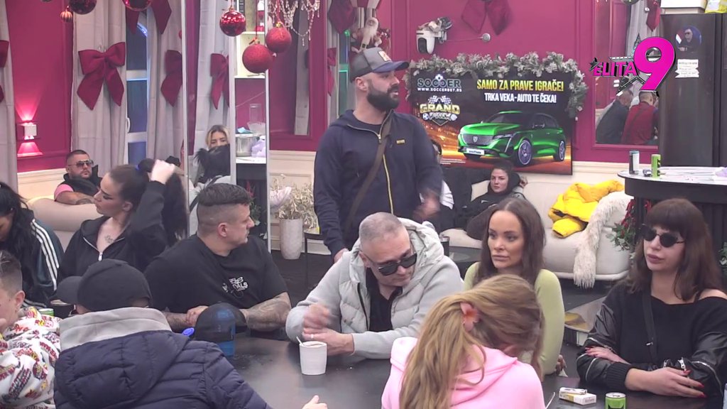 ŠOK I NEVERICA! Asmin brutalno udario na Miljanu, pa pred svima priznao da li je bio intiman sa njom (VIDEO)