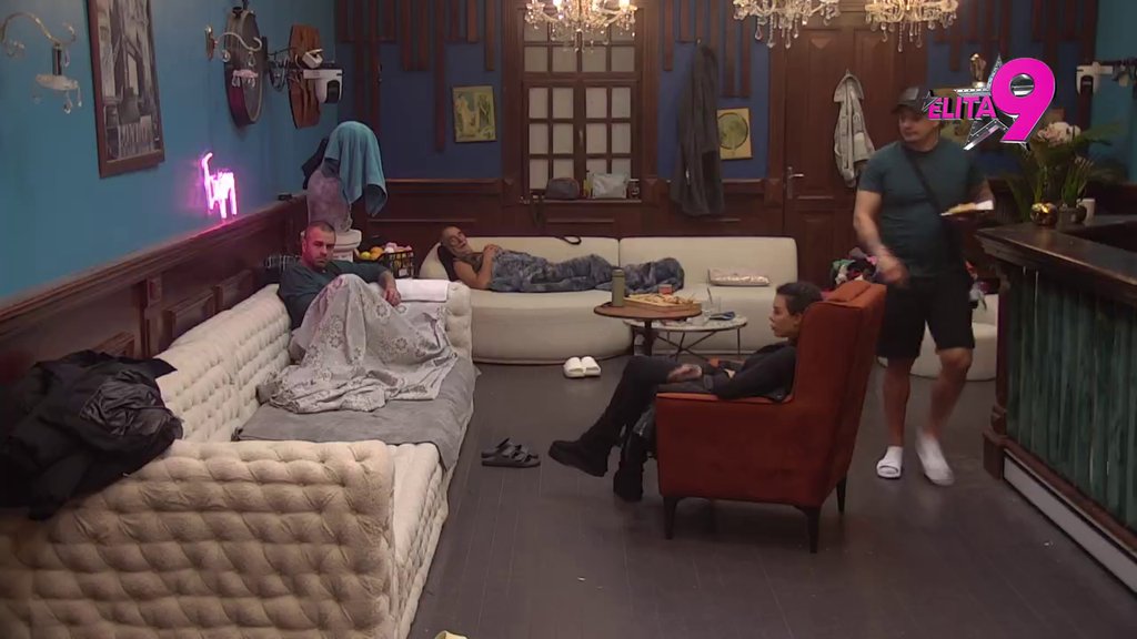 Moj tip, malo nenormalan: Anita priznala da je bacila oko na Luku Vujovića! (VIDEO)