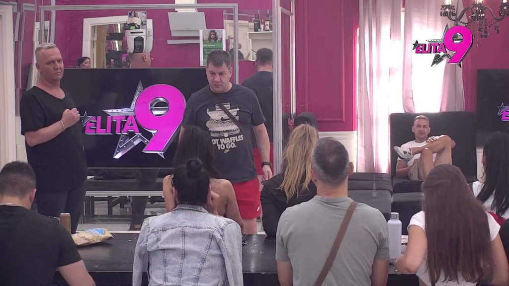 NJOJ PORODICA NIJE PRIORITET: Ivan uveren da Stanija BLEFIRA o snovima o porodici i deci, Kačavenda stala u njenu obranu: SVAKA ŽENA... (VIDEO)