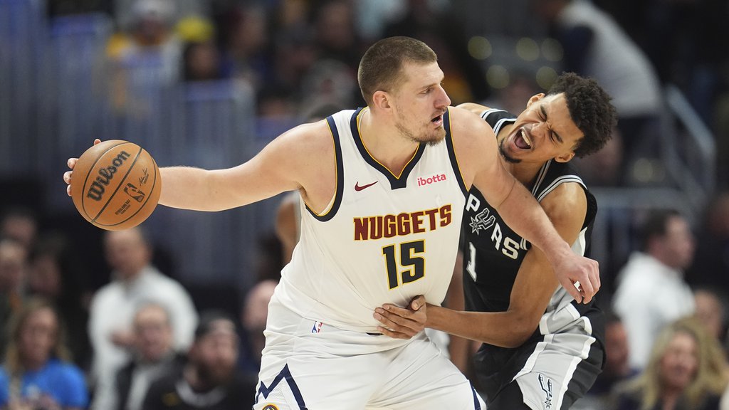 Nikola Jokić i dalje bolestan! Denver se oglasio pred meč koji se igra u idealnom terminu za Srbiju