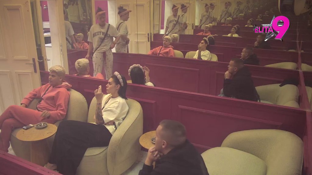 Spremna na sve zarad malo pažnje: Pevačica rešila da smota Santanu iako joj se gadi!? (VIDEO)