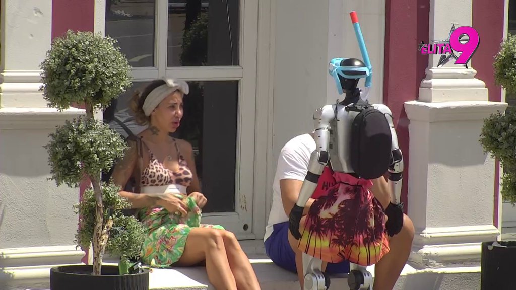 Kad tako promeni glas, ZALJUBLJEN JE! Bora otkrio da je Filip odlepio za Aneli, ona otkrila da joj MNOGO NEDOSTAJE! (VIDEO)