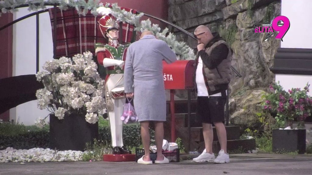 Veliki šef misli na njih! Stigla nagrada posle Mićine igre istine, učesnici se POGRABILI za sve (VIDEO)