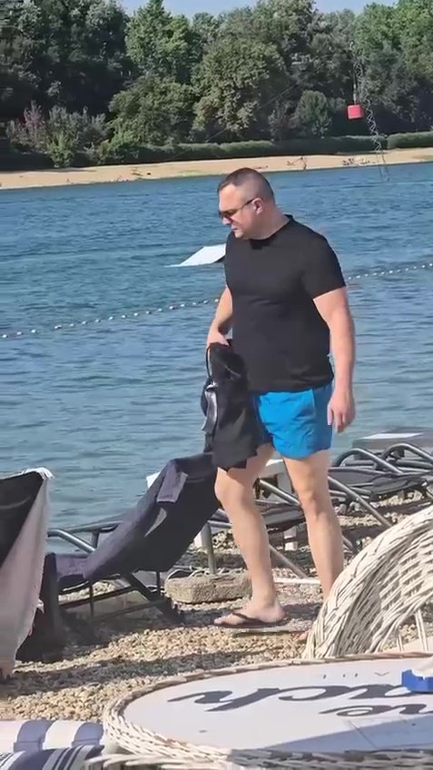 PINK.RS PAPARACO! Dok se Anđela ne odvaja od Gastoza nakon ELITE 8, evo gde smo uhvatili Pavla Jovanovića, brčka se i sunča sa zgodnom plavušom (FOTO+VIDEO)