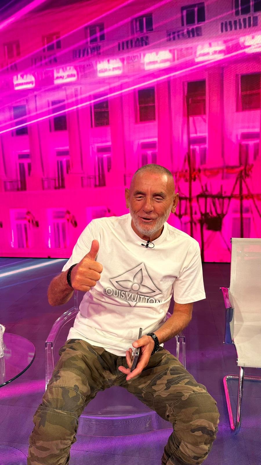 Verovatno priprema ćerku da uđe u Elitu! Lepi Mića opleo po Žani, ali i Kačavendi i Asminu! Žestok kao i uvek (VIDEO)