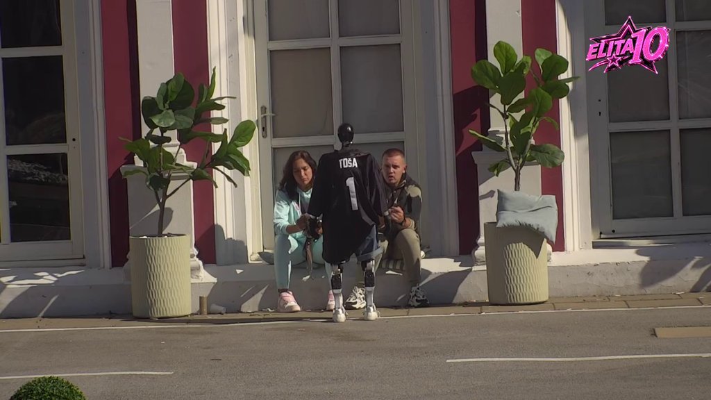 IZMEĐU GLORIJE I TERZE SEVAJU LJUBAVNE VARNICE! Učesnici ih raskrinkali, on je neverovatno podseća na Marka Osmakčića (VIDEO)