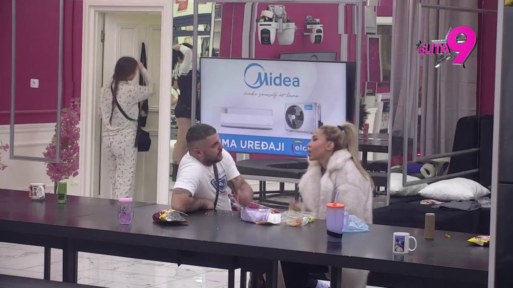 PREPIRKAMA NEMA KRAJA! Aneli pokušala da uveri Asmina da ne oseća ništa prema njemu, on je matirao: Bolje da ne pričam! (VIDEO)